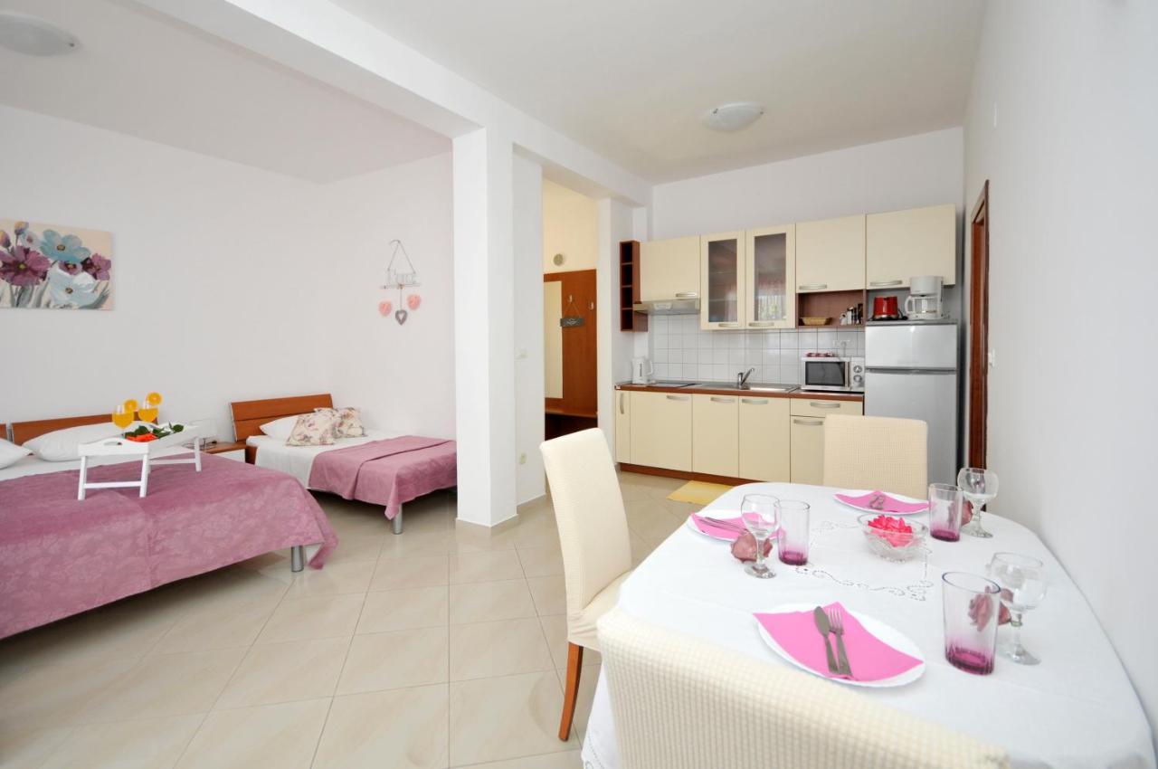 Apartments Roza Trogir Zewnętrze zdjęcie