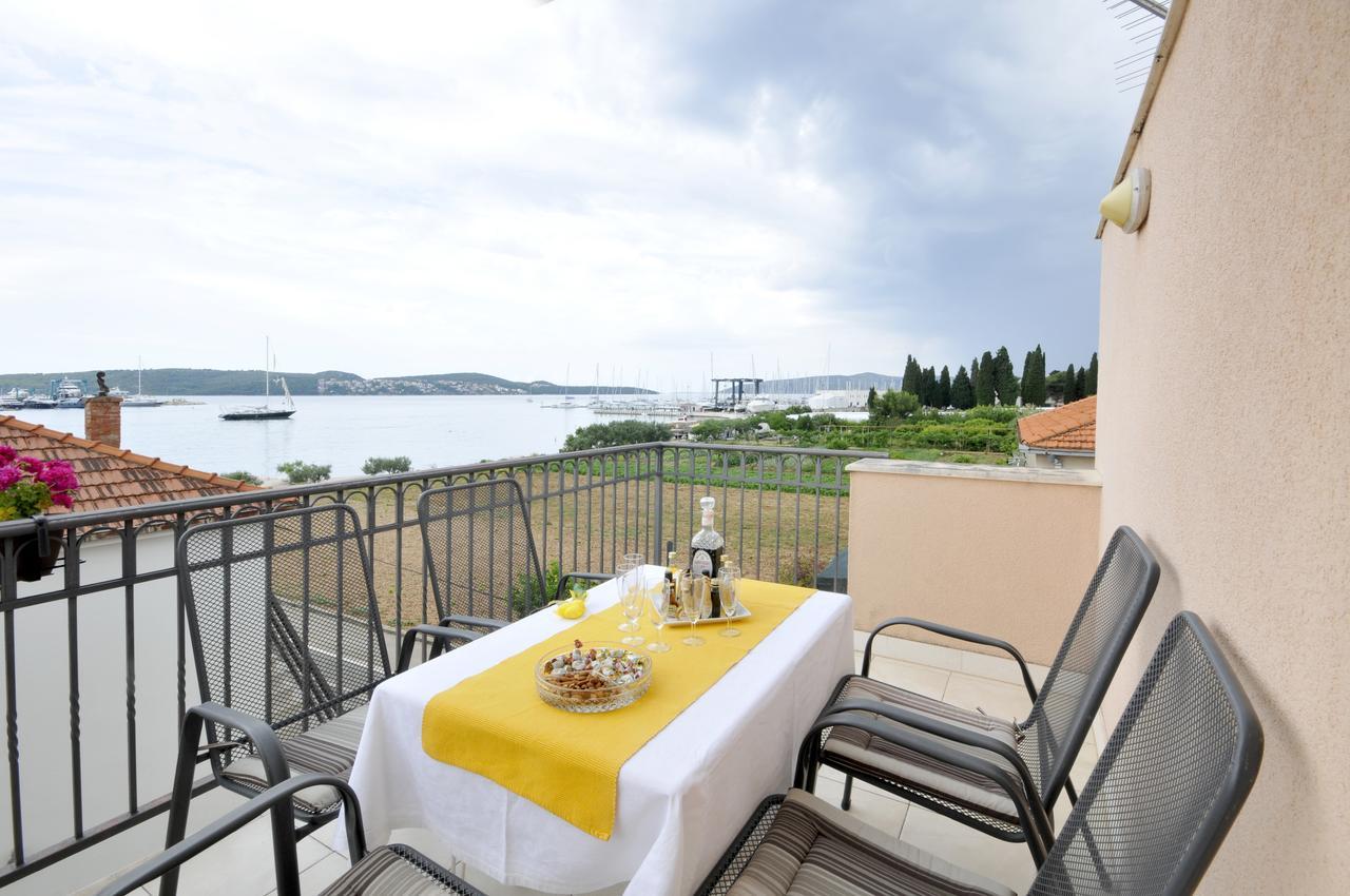 Apartments Roza Trogir Zewnętrze zdjęcie
